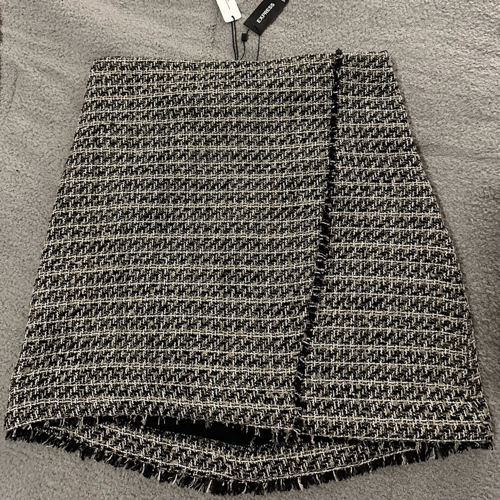 Express twill skirt size 12